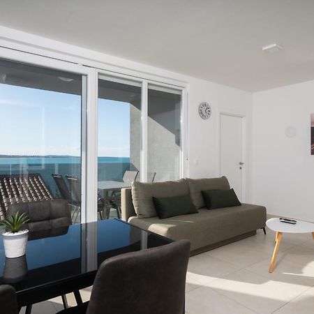 Sunshine Bay Apartment Nin Bagian luar foto