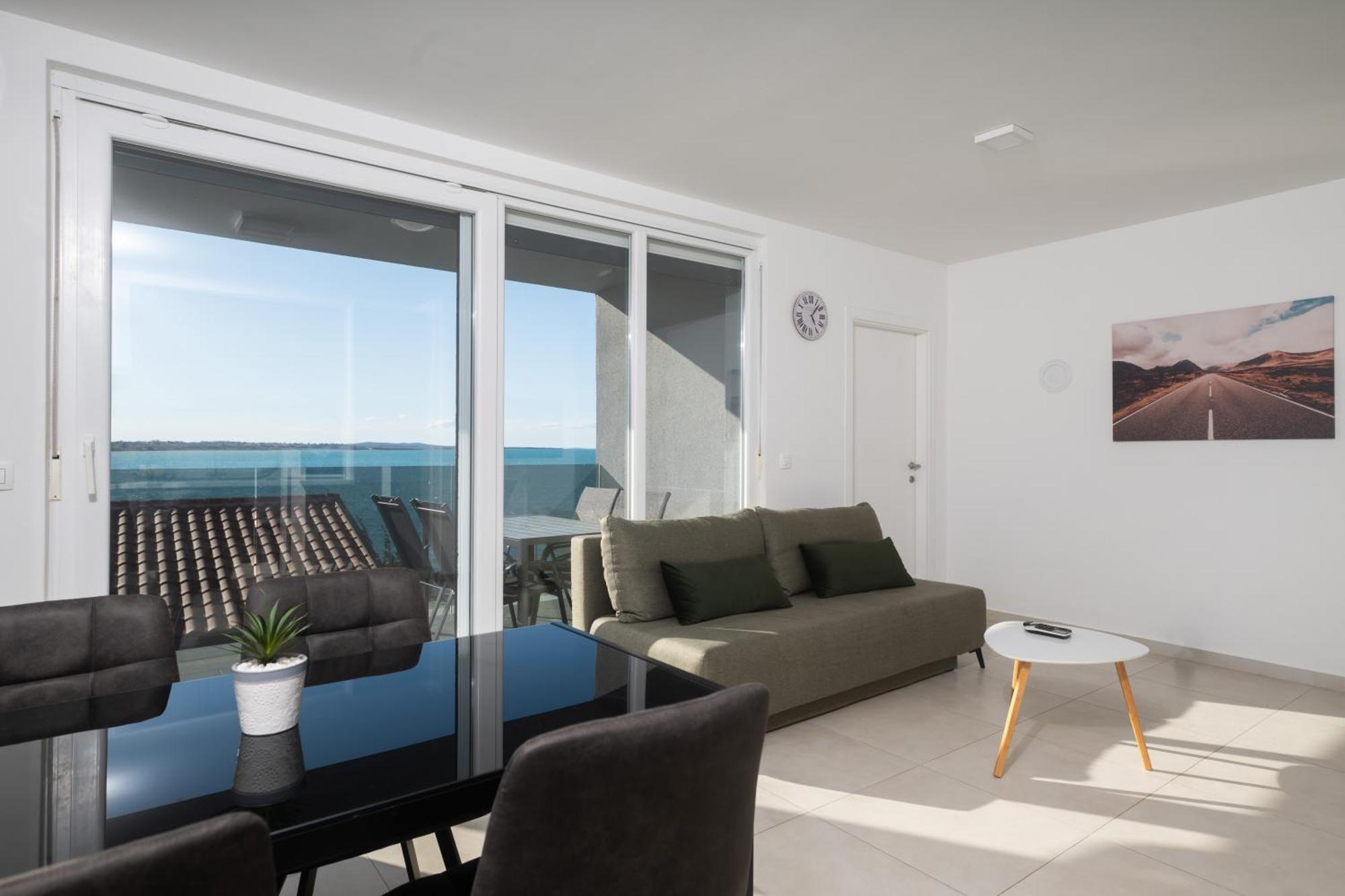 Sunshine Bay Apartment Nin Bagian luar foto