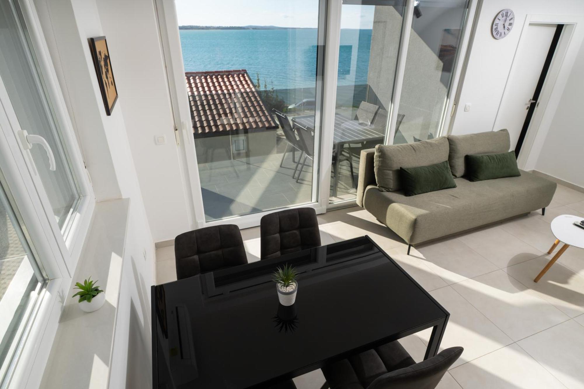 Sunshine Bay Apartment Nin Bagian luar foto